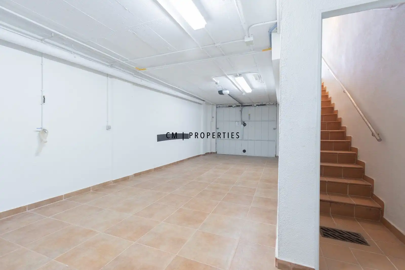 Casa adosada en venda en Sagunto / Sagunt amb Aire condicionat, Calefacció i Terrassa