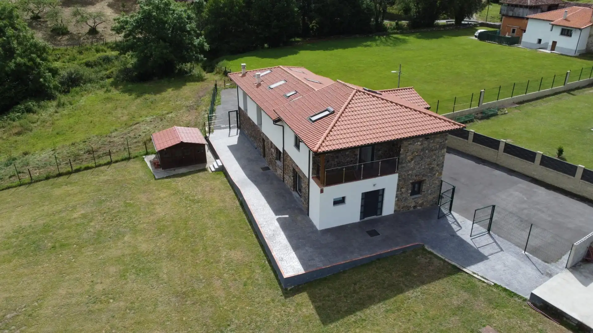 Vista exterior de Casa o chalet en venta en Grado con Calefacción, Terraza y Trastero