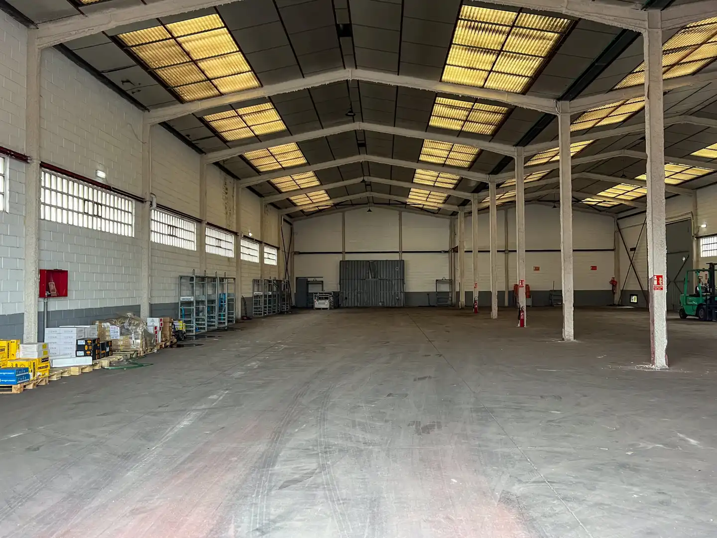 Nave industrial de alquiler en Gijón 