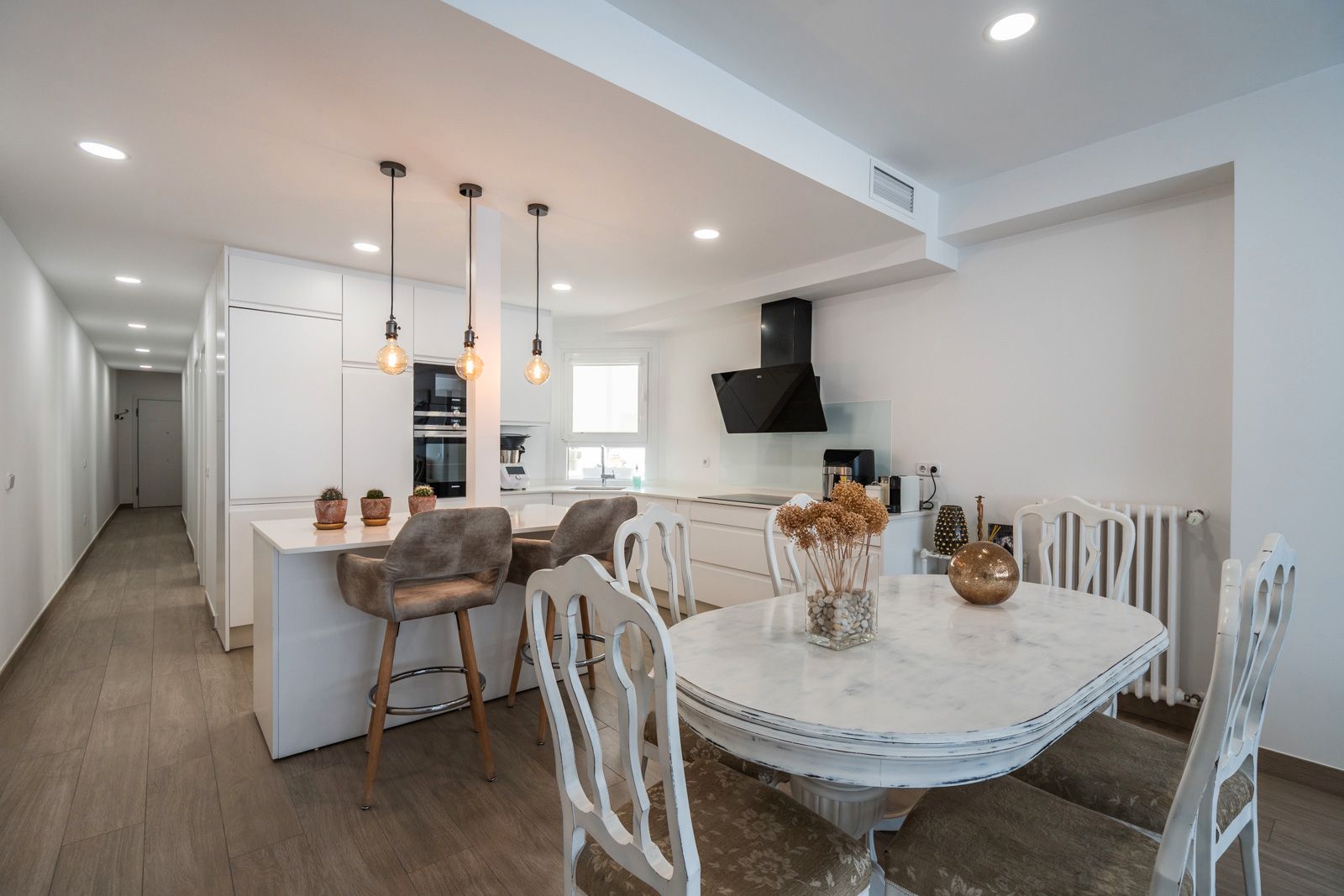 Kitchen of Flat for sale in  Madrid Capital  with Air Conditioner, Heating and Furnished