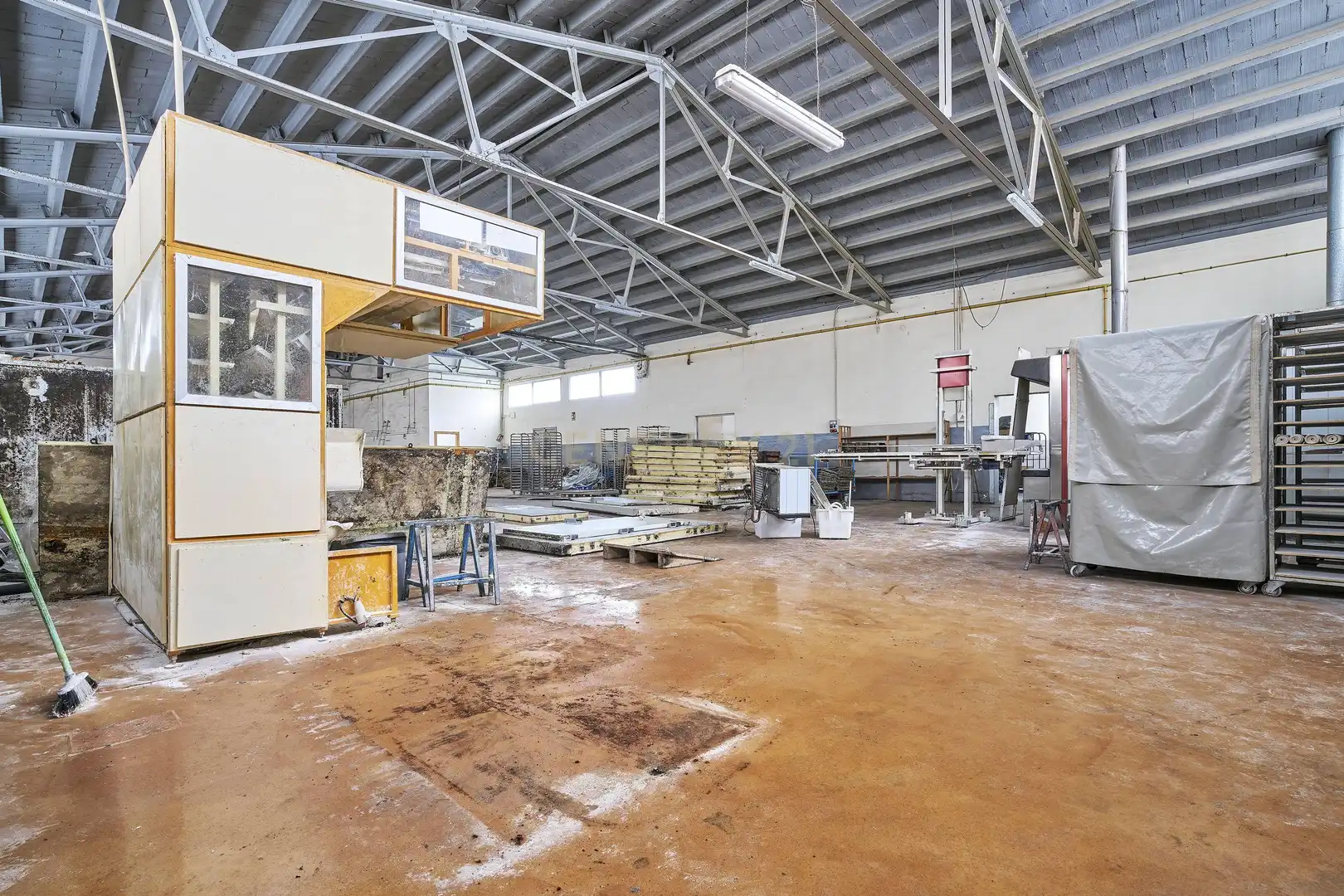 Nau industrial en venda en La Ràpita amb Alarma