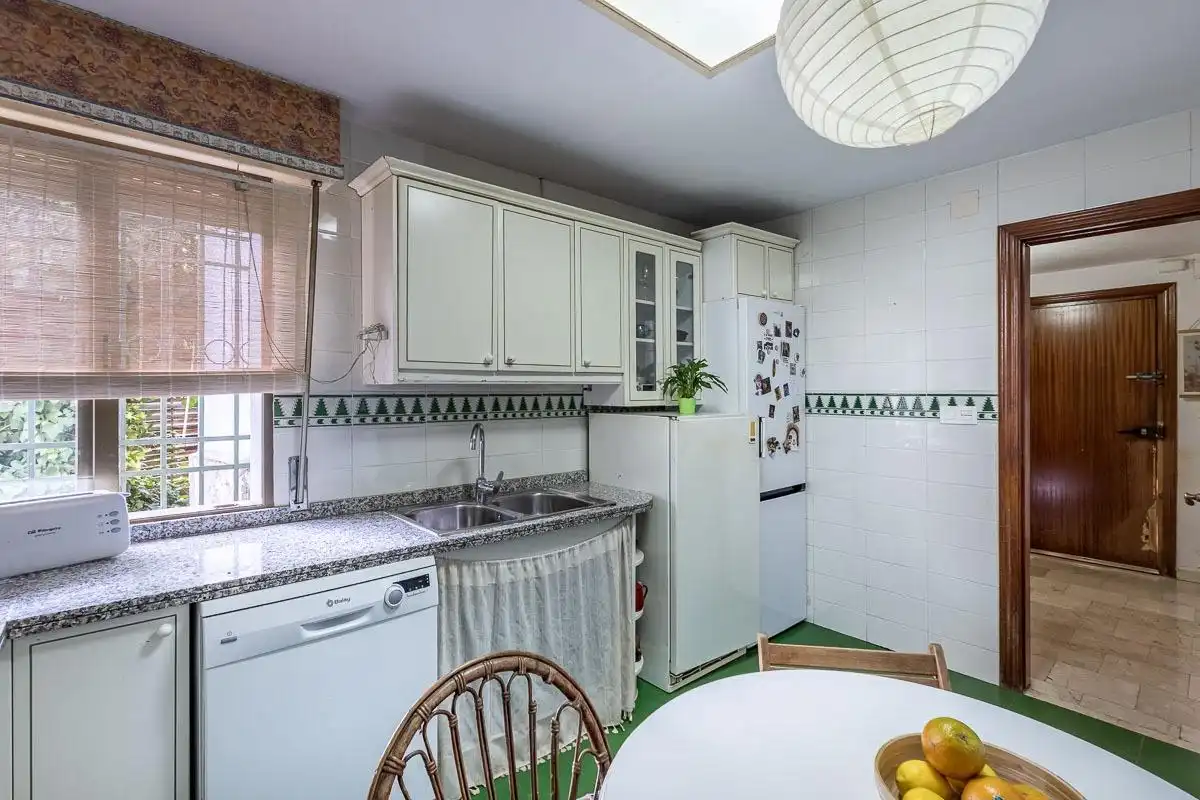 Cocina de Casa o chalet en venta en Cájar con Calefacción, Jardín privado y Piscina