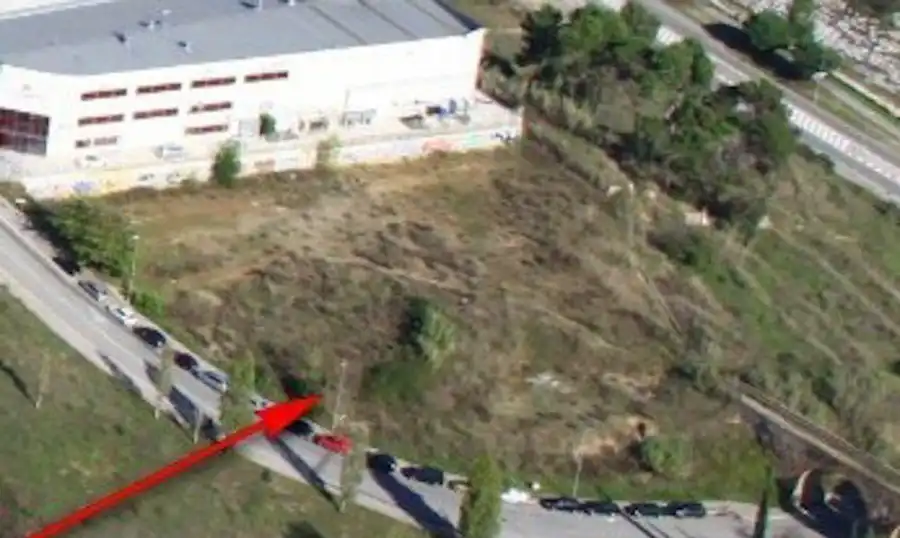 Terreny industrial en venda a Plaça la Llana, Zona Nord
