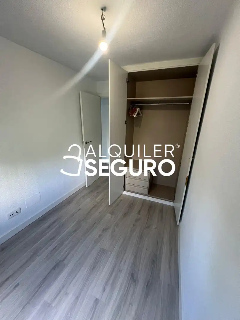 Habitación de Piso de alquiler en Madrid con Calefacción y Terraza