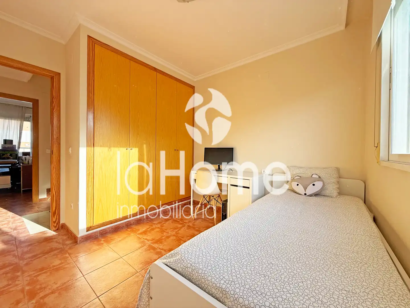 Habitación de Casa adosada en venta en Bétera con Calefacción, Terraza y Horno
