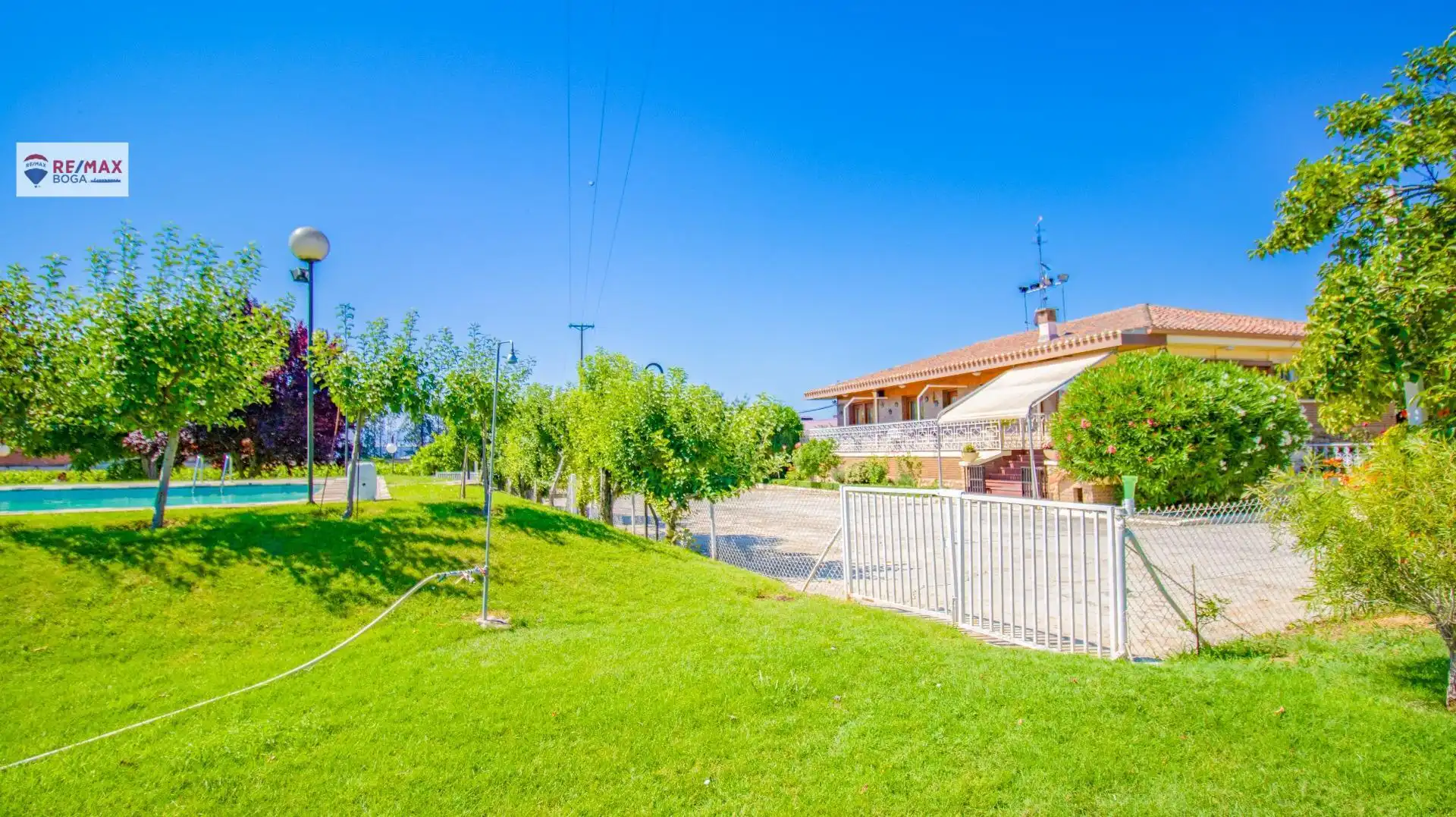 Jardí de Casa o xalet en venda en Oyón-Oion amb Aire condicionat, Jardí privat i Parquet