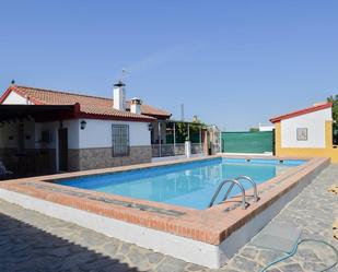 Schwimmbecken von Country house zum verkauf in Pinos Puente mit Klimaanlage, Terrasse und Schwimmbad