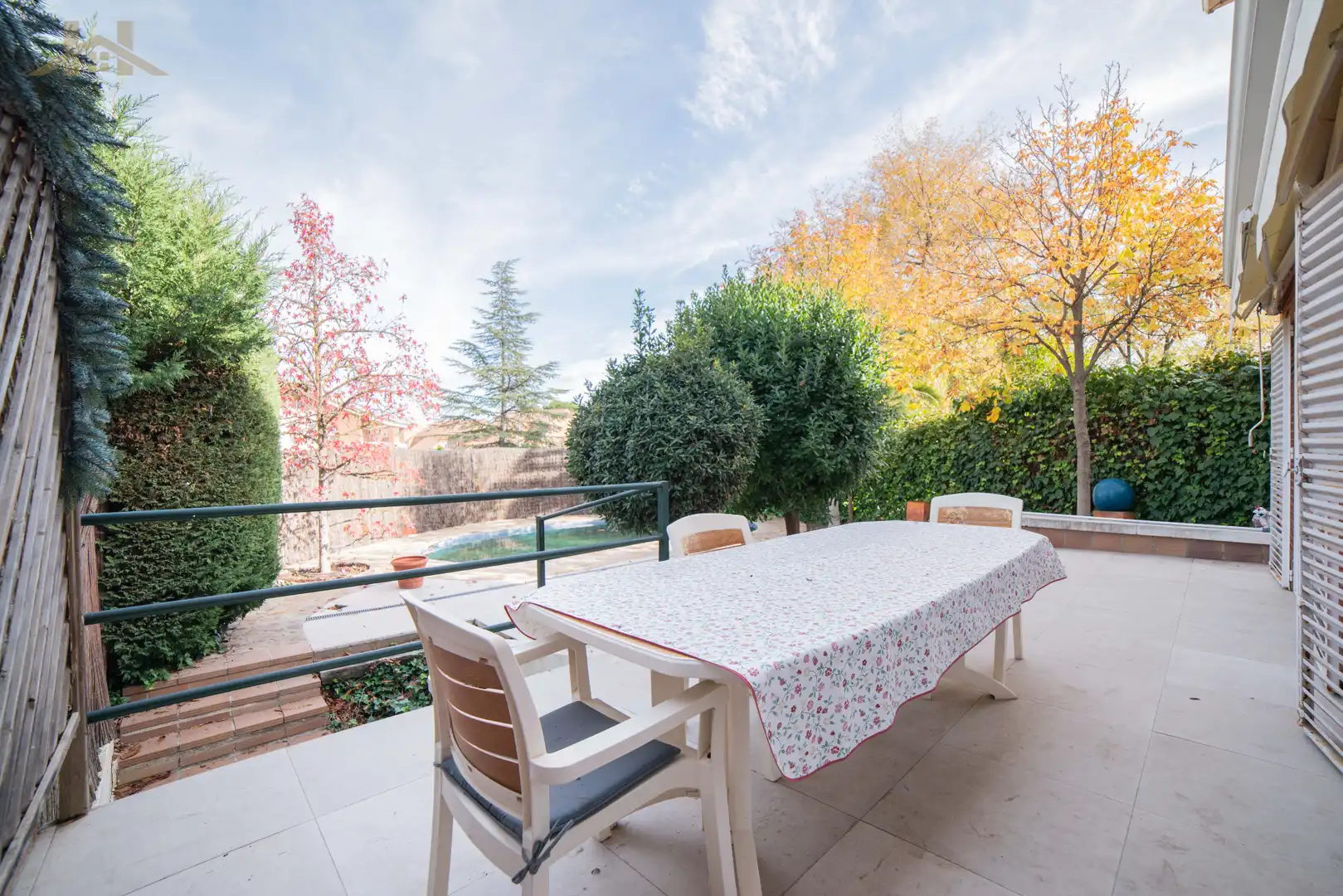 Jardí de Casa adosada en venda en Villanueva de la Cañada amb Jardí privat, Parquet i Piscina