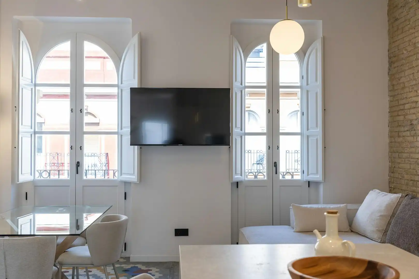 Living room of Flat for rent in Valencia  with Washing machine, TV and Pets allowed