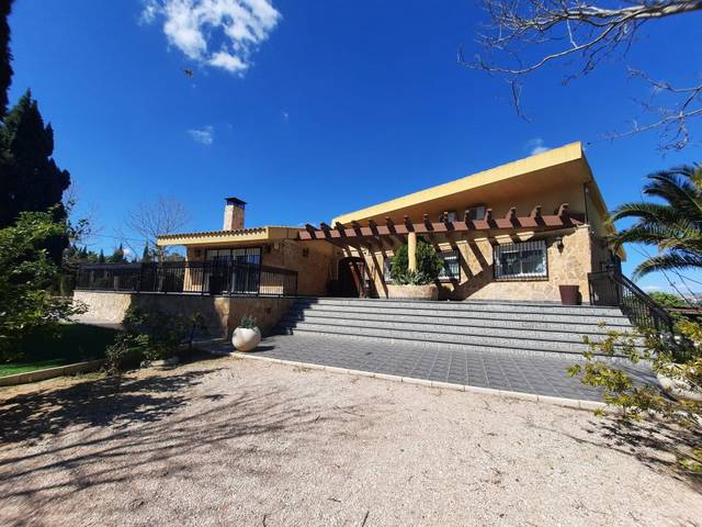 Casa-chalet en Venta en San Crispín - Huerta Nueva-Estación