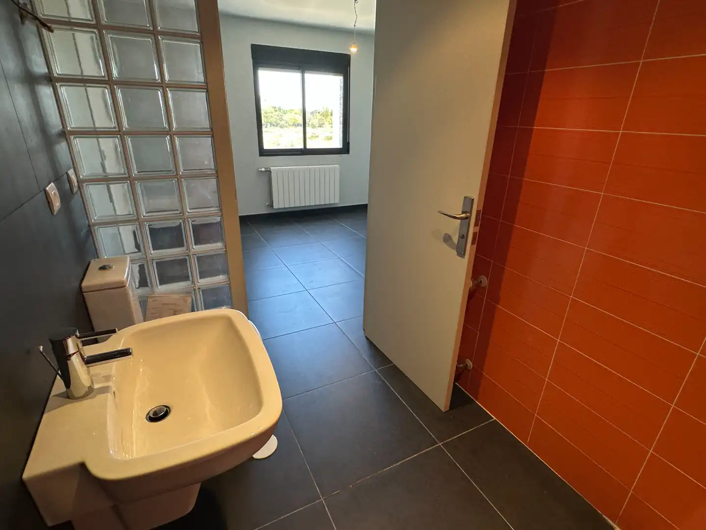 Baño de Casa o chalet en venta en Alicante / Alacant con Aire acondicionado, Jardín privado y Terraza