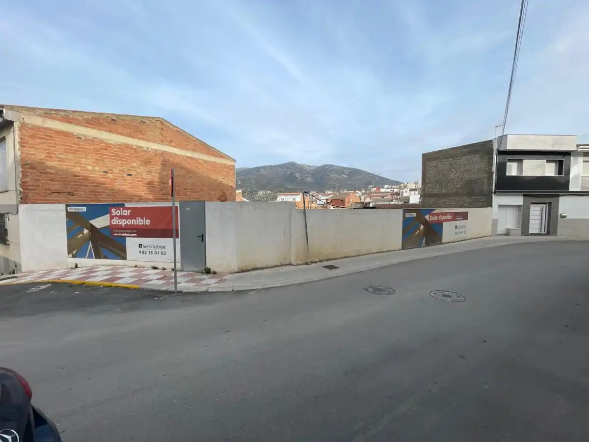 Terreni e lotti in vendita a JUANA I 14