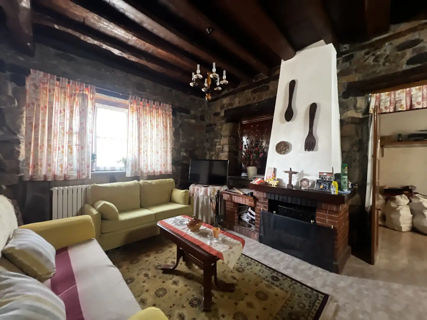 Sala d'estar de Casa adosada en venda en Liérganes amb Calefacció, Parquet i Terrassa