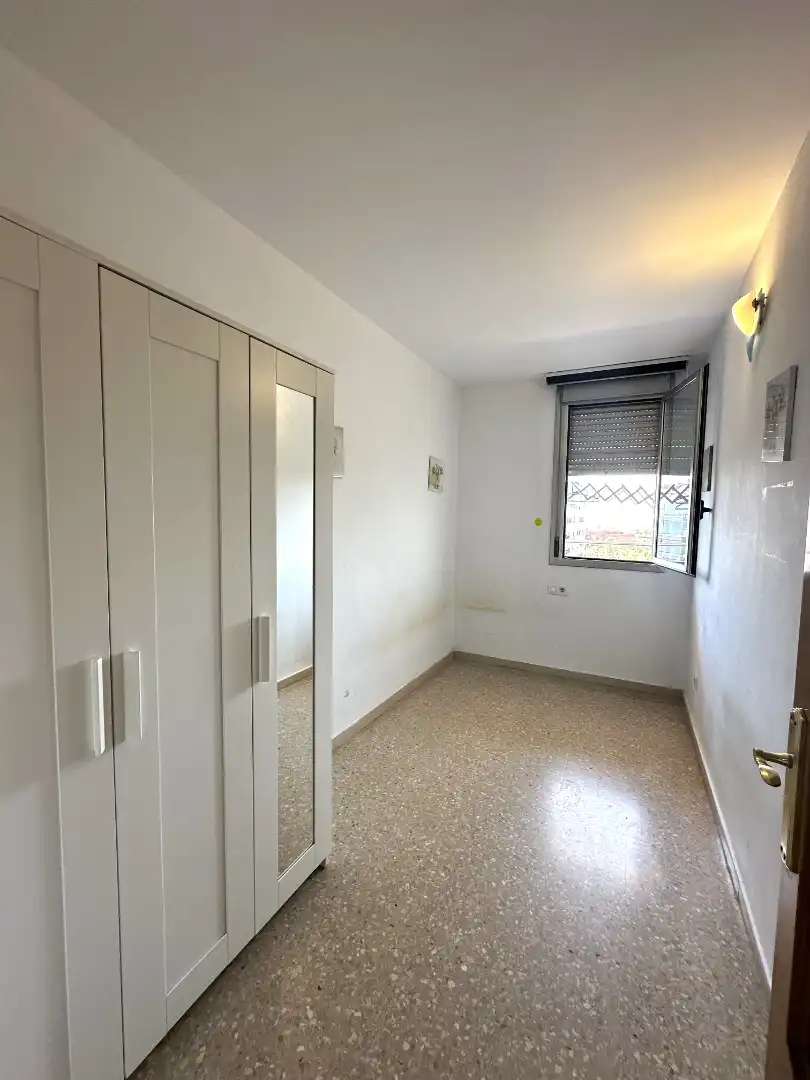 Bedroom of Flat for sale in Badalona  with Air Conditioner, Heating and Parquet flooring