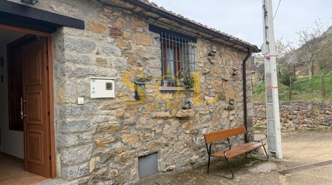 Foto 3 de Casa o xalet en venda a Calle la Cuesta, Los Barrios de Luna , León