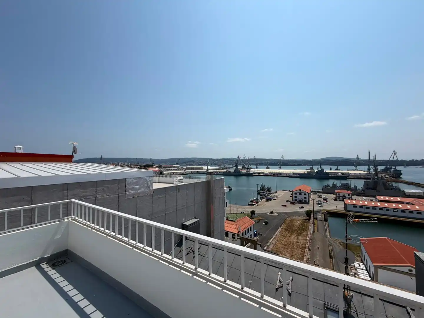 Terraza de Ático de alquiler en Ferrol con Calefacción, Parquet y Terraza