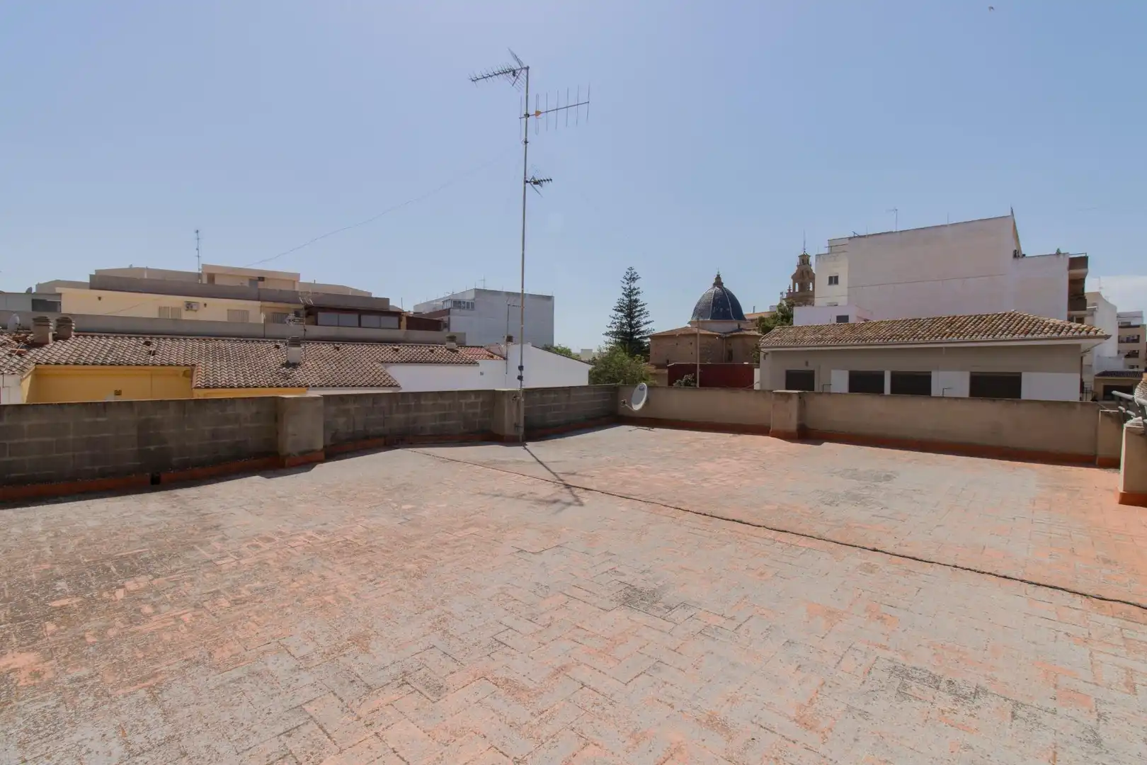 Exterior view of Country homes for sale in Rafelbuñol / Rafelbunyol  with Air Conditioner, Terrace and Furnished