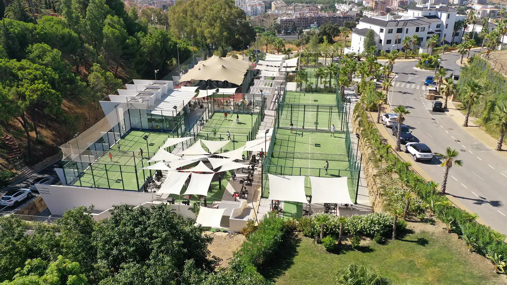 Vista exterior de Planta baixa en venda en Estepona amb Aire condicionat, Terrassa i Traster