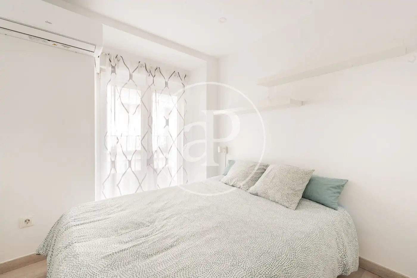 Flat for rent in Corre. Alta de San Pablo, Universidad - Malasaña