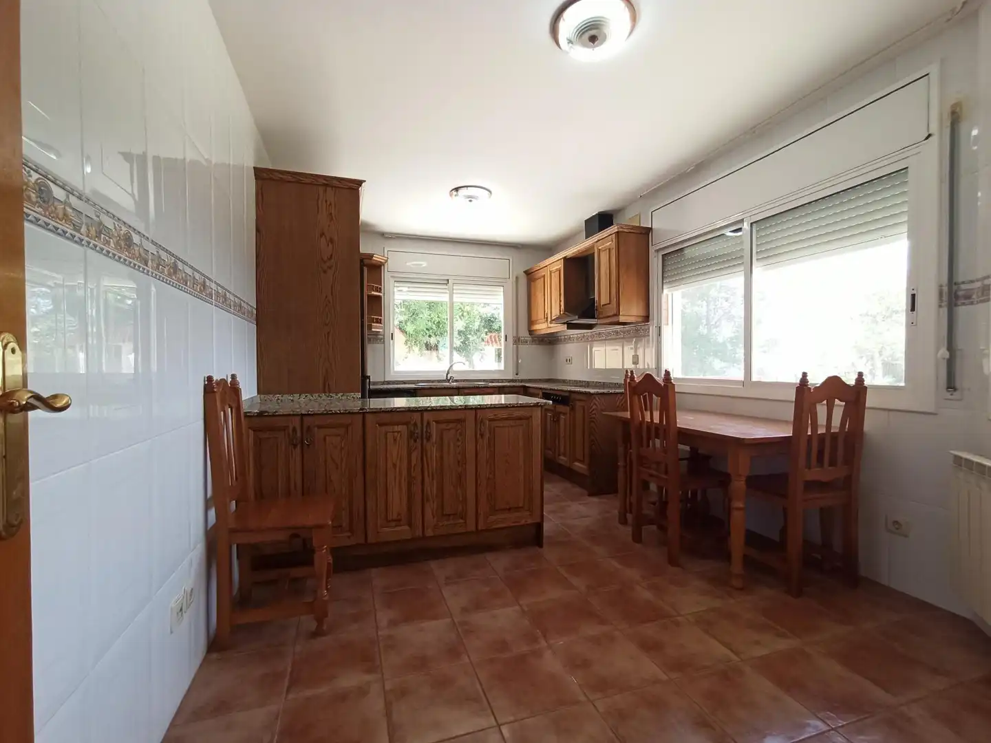 Cuina de Casa o xalet en venda en Castellvell del Camp amb Aire condicionat, Calefacció i Jardí privat