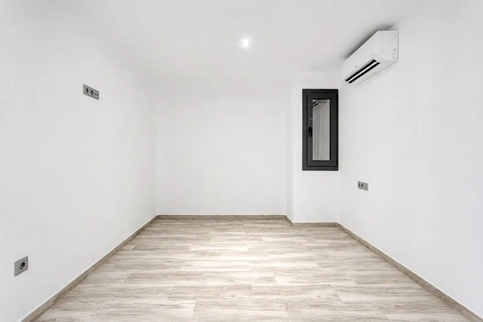 Wohnung zum Verkauf in Igualada mit Klimaanlage, Privatgarten und Terrasse