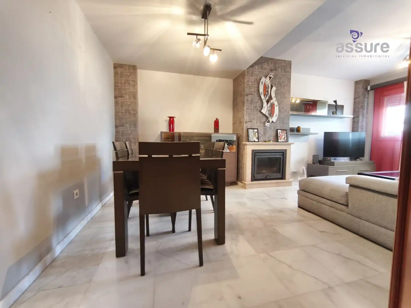 Comedor de Casa adosada en venta en Huelva con Aire acondicionado, Calefacción y Jardín privado