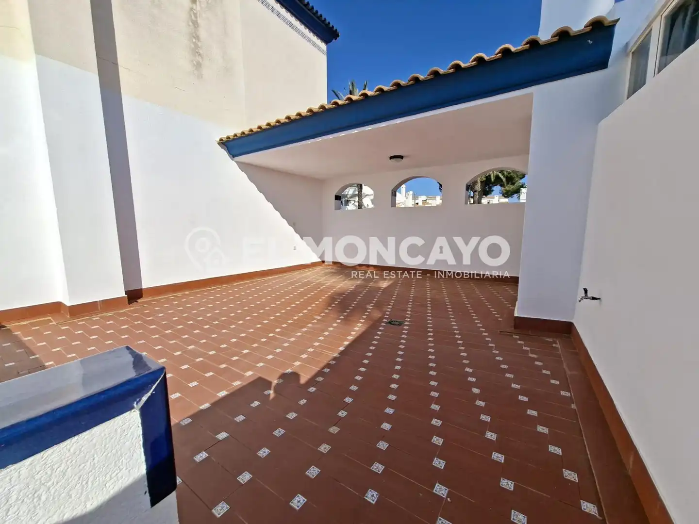 Terrassa de Casa adosada en venda en Orihuela amb Aire condicionat, Calefacció i Jardí privat