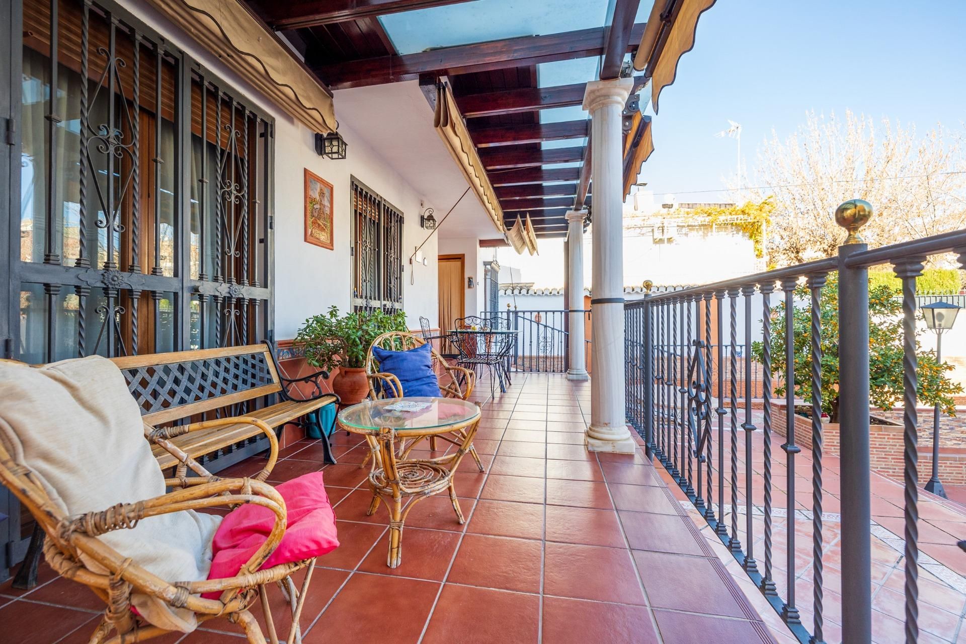Terrassa de Casa o xalet en venda en  Granada Capital amb Aire condicionat, Calefacció i Jardí privat