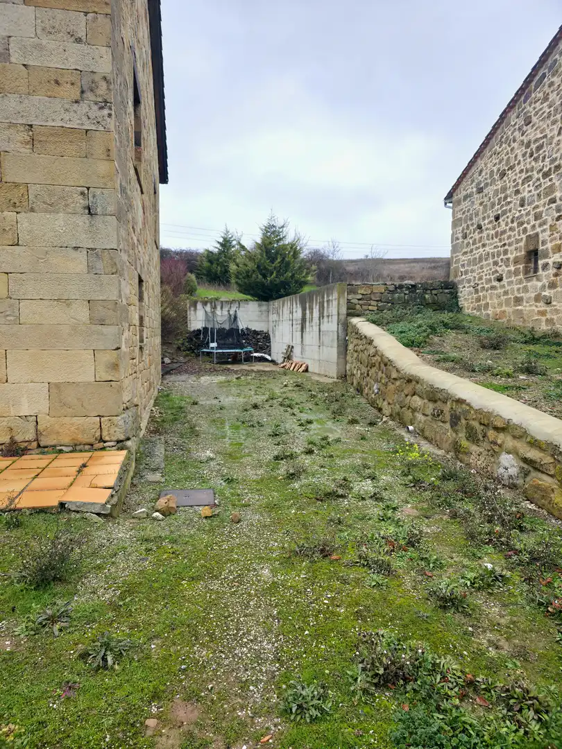Casa o xalet en venda en Aguilar de Campoo amb Calefacció, Jardí privat i Moblat