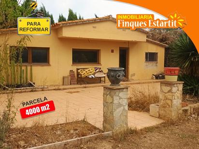 Exterior view of House or chalet for sale in Torroella de Montgrí  with Terrace and Swimming Pool