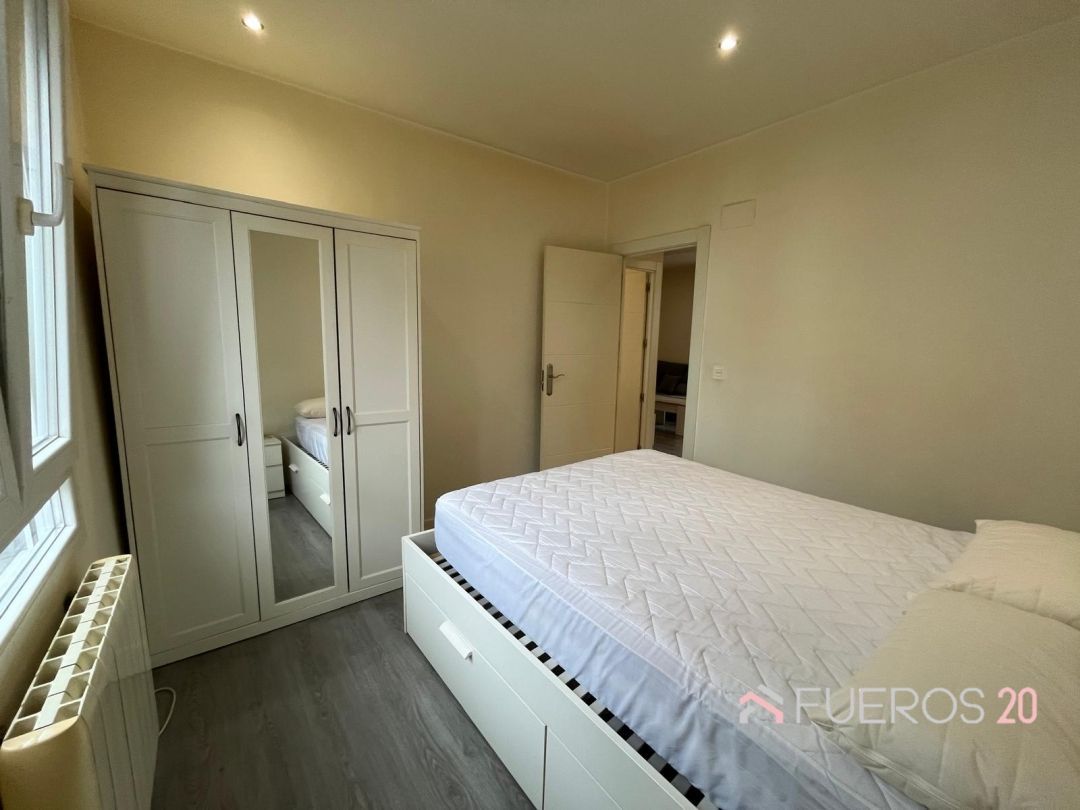 Bedroom of Flat for sale in Barakaldo   with Heating, Private garden and Furnished