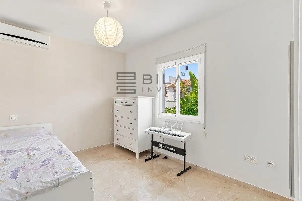 Villa avec piscine à vendre à Cerros del Aguila, imagen 16