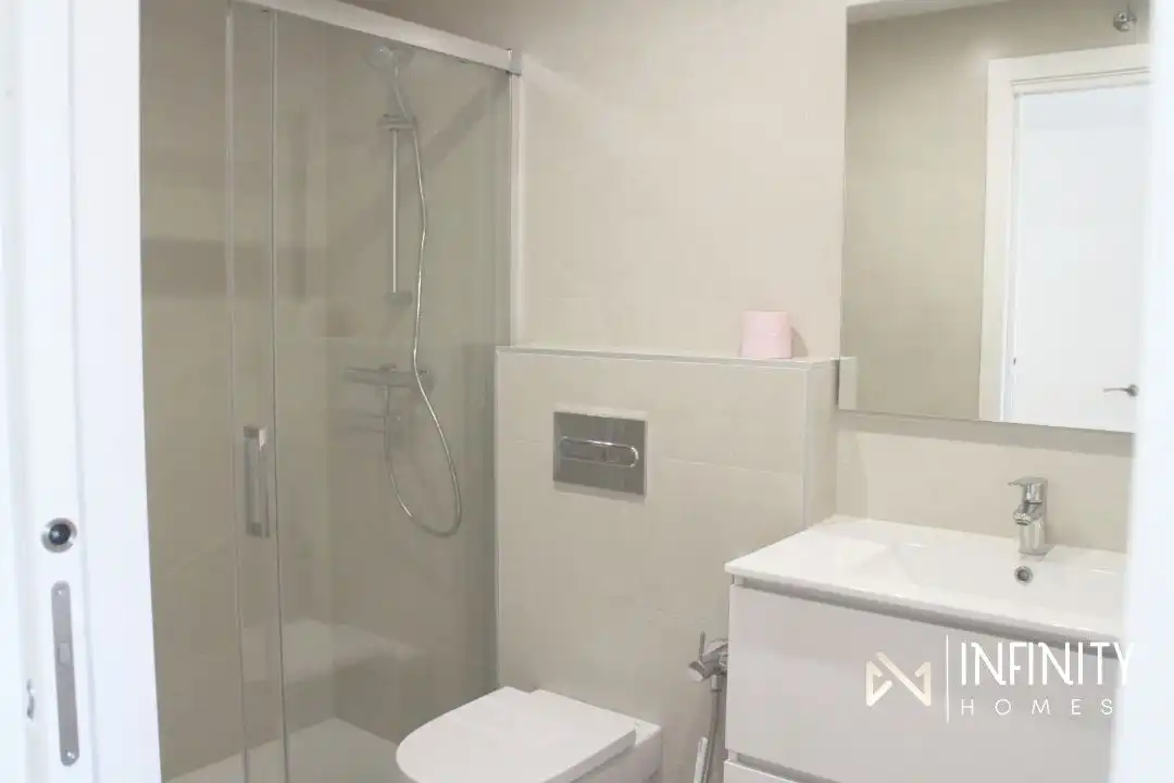 Baño de Piso de alquiler en Bilbao  con Calefacción, Terraza y Balcón