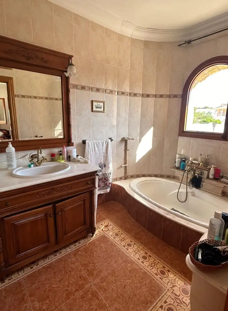 Bathroom of Houses for sale in Calpe / Calp  with Air Conditioner, Private garden and Terrace