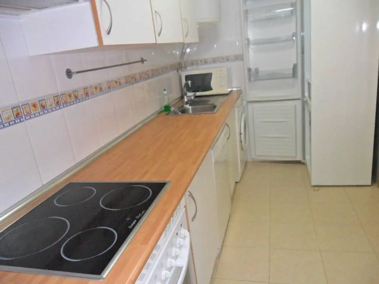 Piso en venta en Calle PABLO PICASSO7, Valdeavero