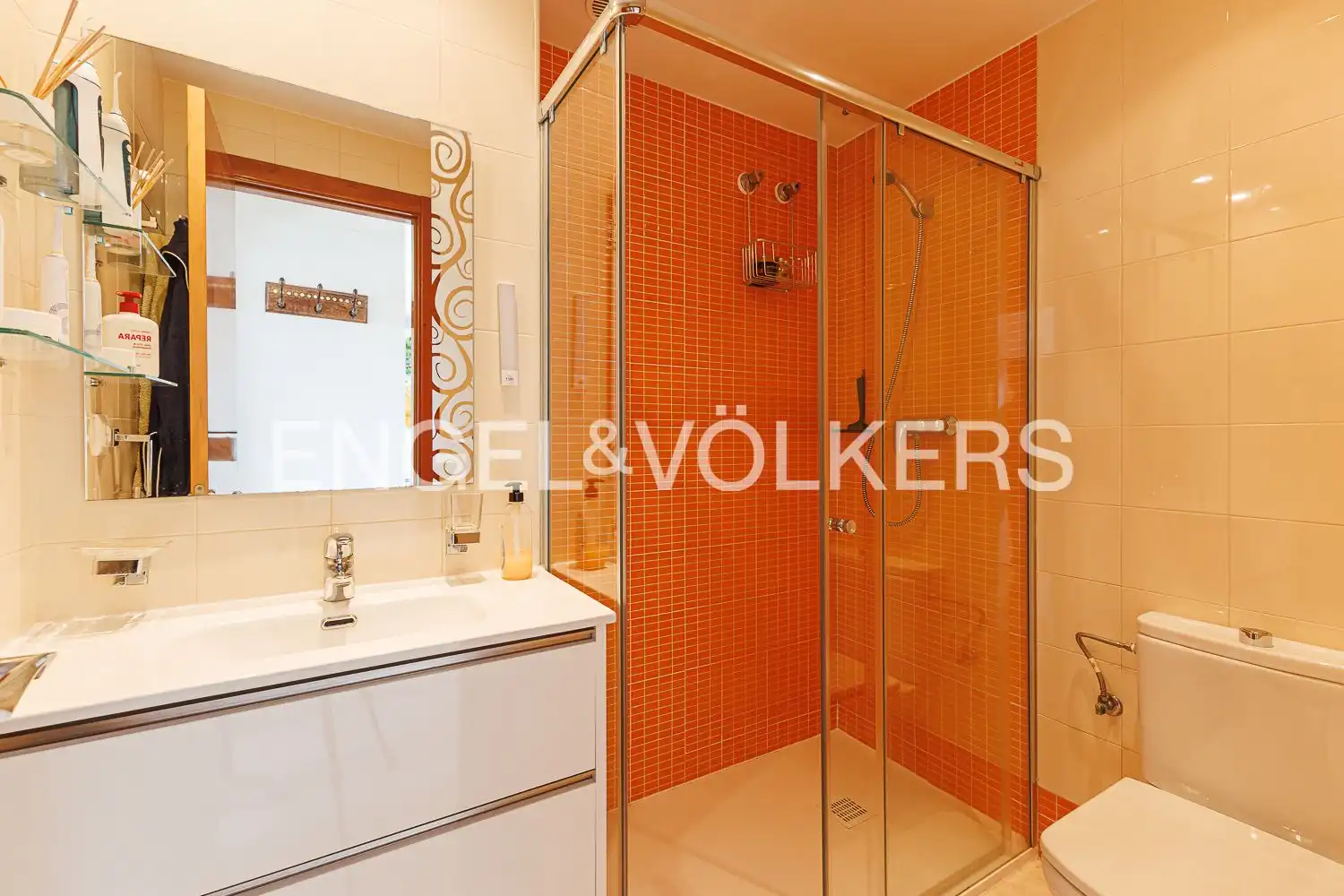 Baño de Ático en venta en Dénia con Aire acondicionado, Calefacción y Jardín privado
