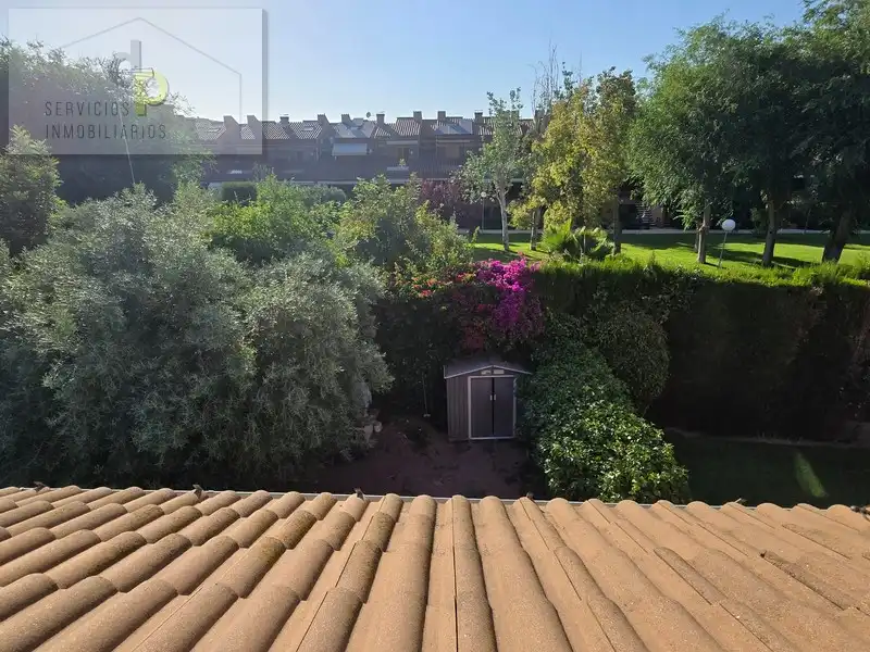 Jardí de Casa adosada en venda en Sant Joan d'Alacant amb Jardí privat, Terrassa i Traster
