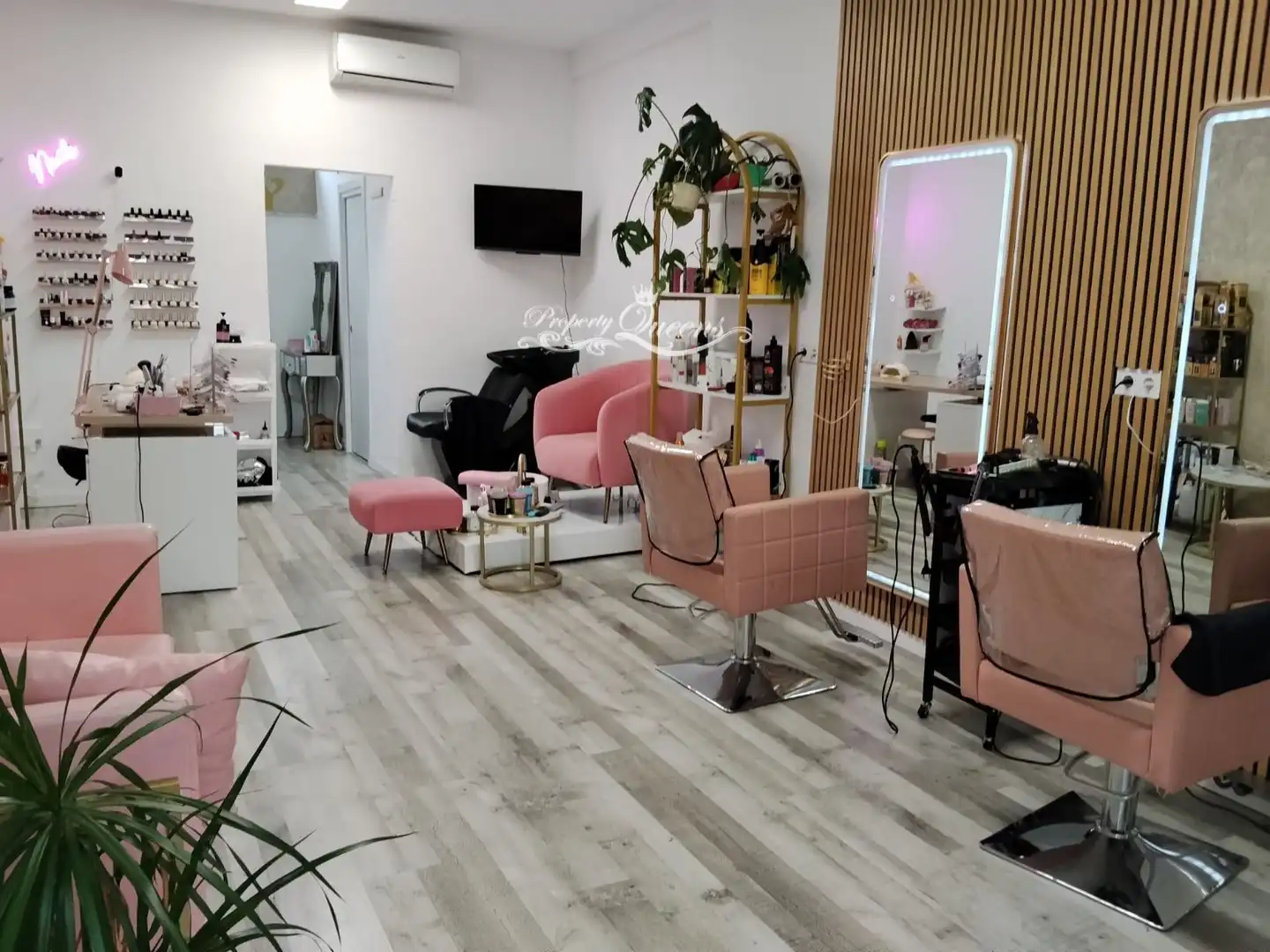 Local comercial en traspaso en Puerto Deportivo, imagen 2