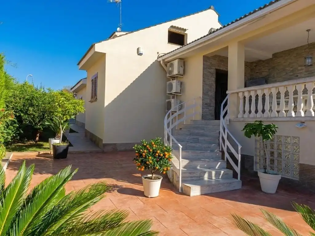 Vista exterior de Casa o chalet en venta en Carcaixent con Aire acondicionado, Calefacción y Jardín privado
