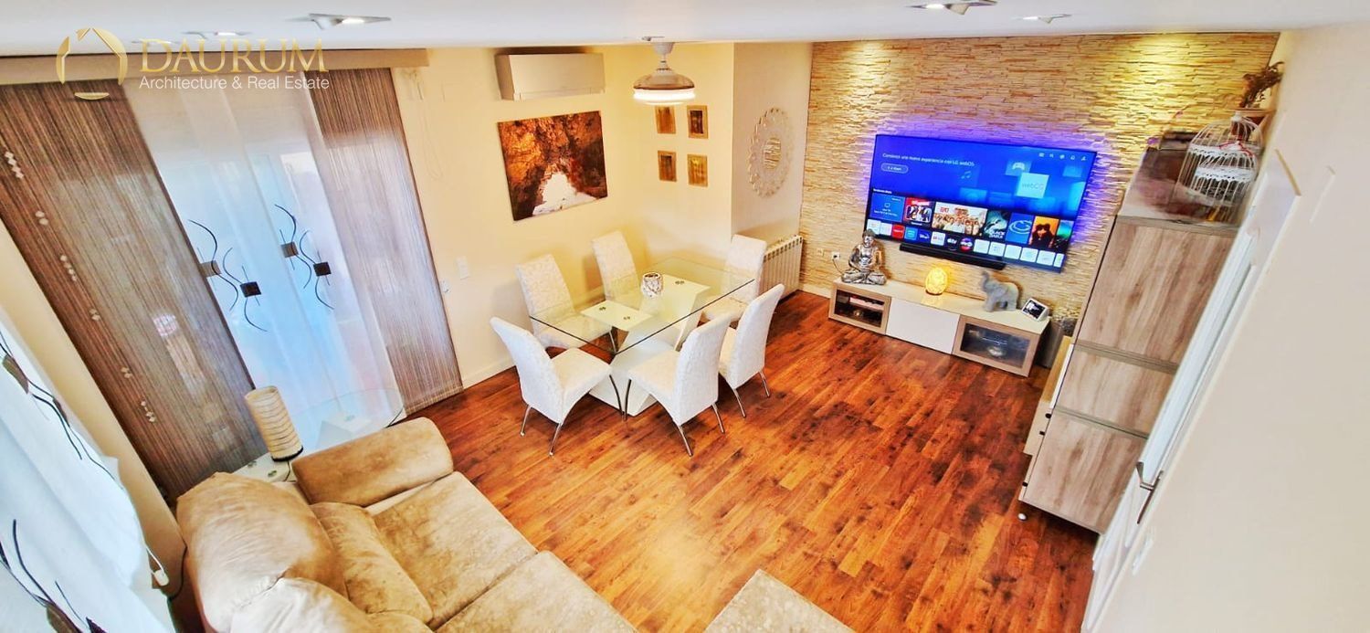 Living room of Flat for sale in Sagunto / Sagunt  with Air Conditioner