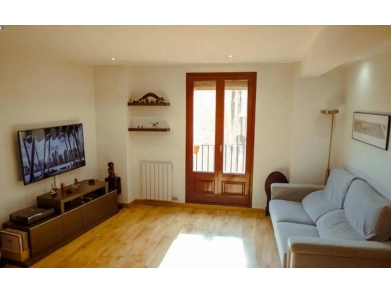 Wohnzimmer von Wohnung zum Verkauf in Cardona mit Heizung, Parkett und Balkon