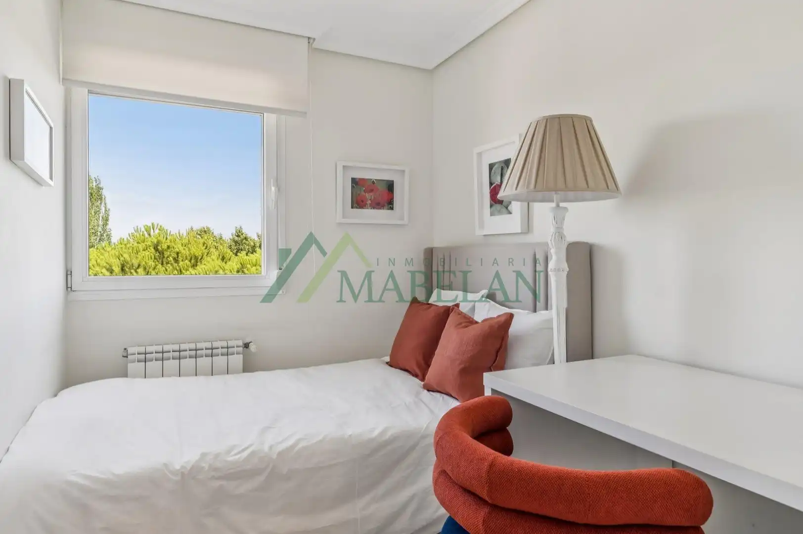 Bedroom of Flat for rent in Las Rozas de Madrid  with Heating, Furnished and Community pool