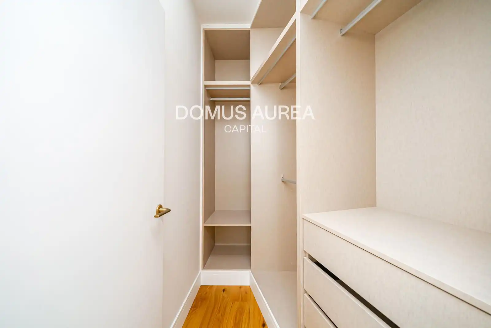 Bedroom of Flat for rent in Madrid  with Air Conditioner, Heating and Parquet flooring