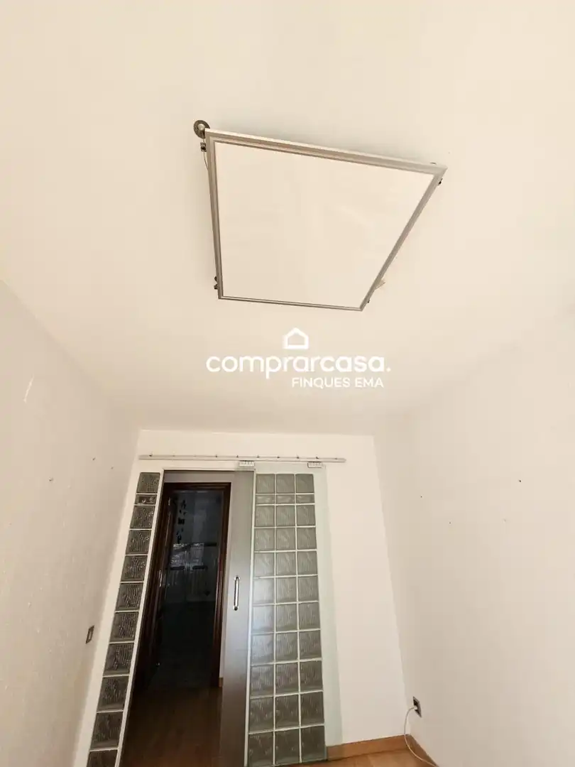 Terrassa de Àtic en venda en Rubí amb Terrassa, Balcó i Piscina comunitària