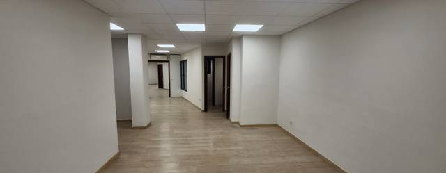 Oficina en Alquiler en Carrer d'En Vilanova, 1A en El Sindicat