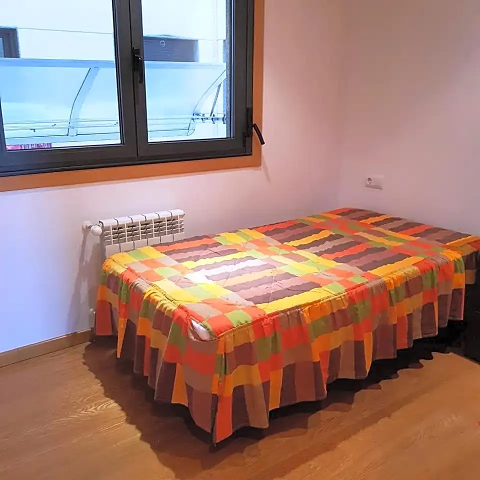 Bedroom of Flat for rent in Ourense Capital   with Heating, Parquet flooring and Terrace