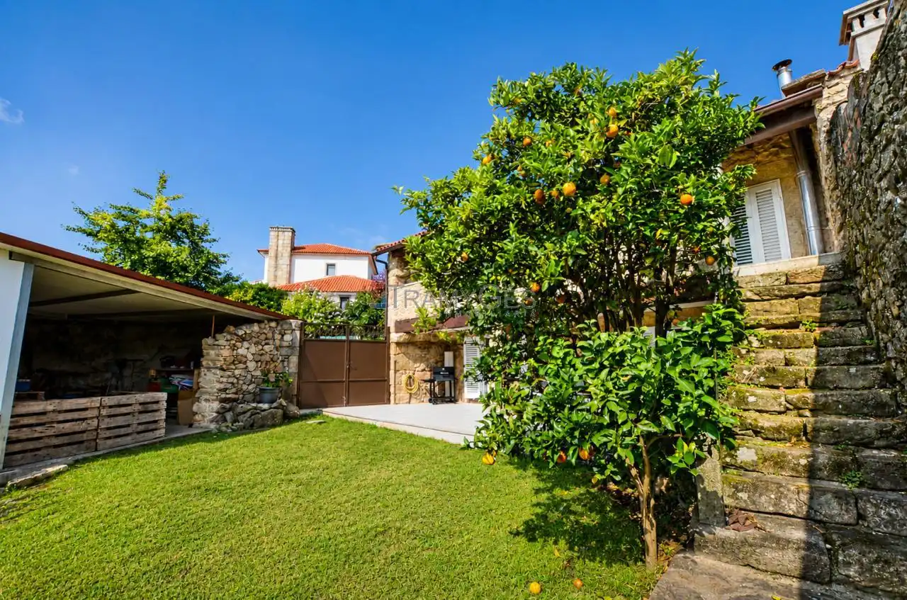 Jardí de Casa o xalet en venda en O Rosal   amb Calefacció, Jardí privat i Terrassa