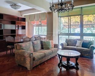 Living room of Flat for sale in  Madrid Capital  with Air Conditioner, Heating and Storage room