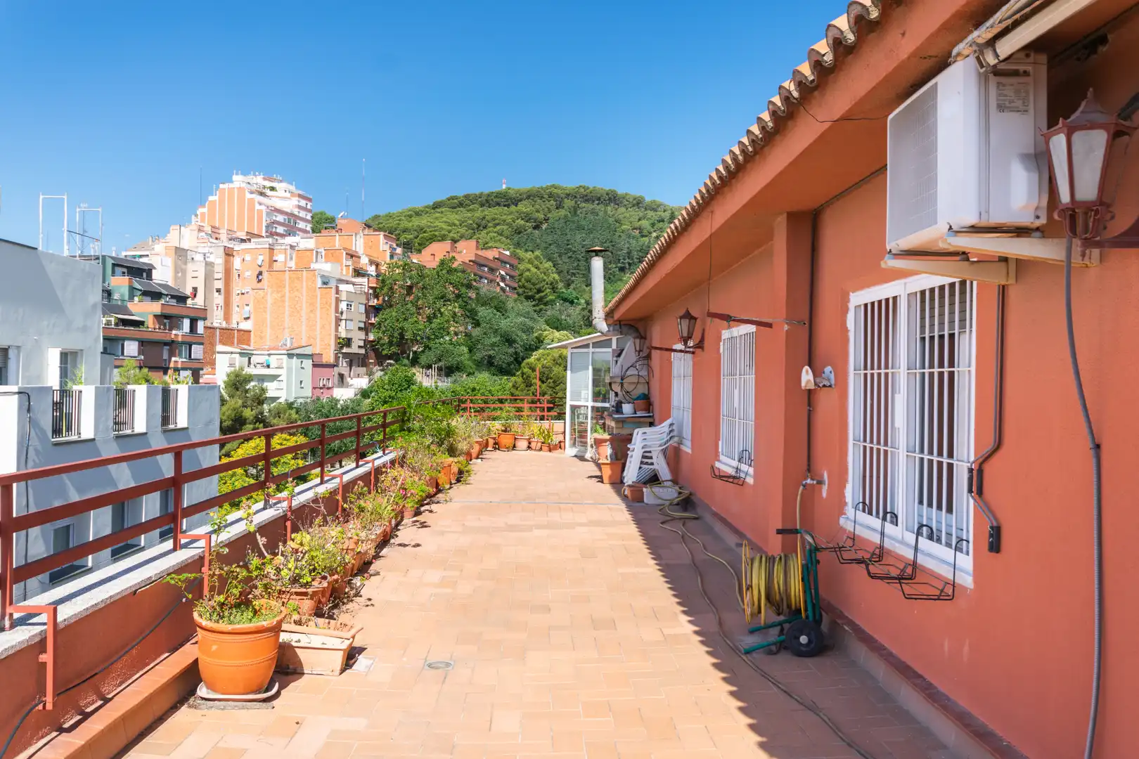 Attic for sale in El Guinardó