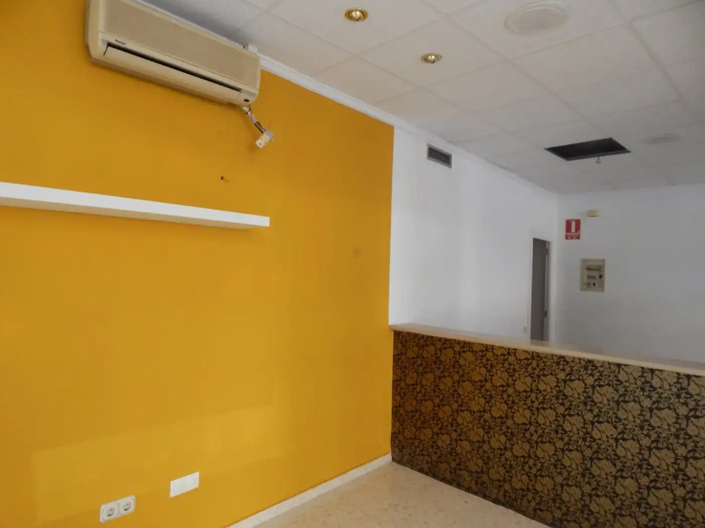 Business premises for sale in Sant Josep - Zona Hospital, imagen 23